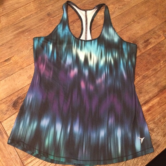 Workout Tank Bundle: medium - Picture 2 of 9
